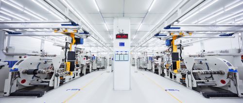 全球競賽 超級電池工廠如何重塑能源與電子商務格局